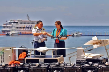 பிலிப்பின்ஸின் பாதுகாப்பை மேம்படுத்த ட்ரோன்களை வழங்கிய அவுஸ்திரேலியா