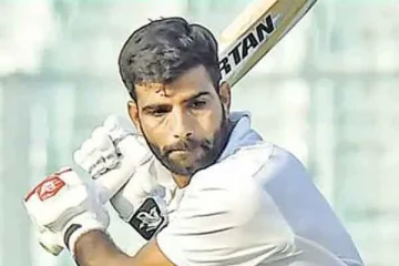 டி20 போட்டியில் இரட்டை சதம் அடித்து இமாலய சாதனை படைத்த வீரர்