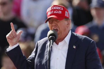 அமெரிக்காவில் இரத்த ஆறு ஓடும் : ட்ரம்ப் பகிரங்க மிரட்டல்