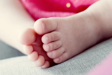 தந்தையின் போதைப் பழக்கத்தால் உயிரிழந்த குழந்தை