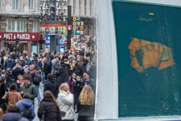 இன்று பிரித்தானிய பிரதமர் தலைமையில் கேபினட் கூட்டம்: புதிய கட்டுப்பாடுகள் விதிக்கப்படுமா?