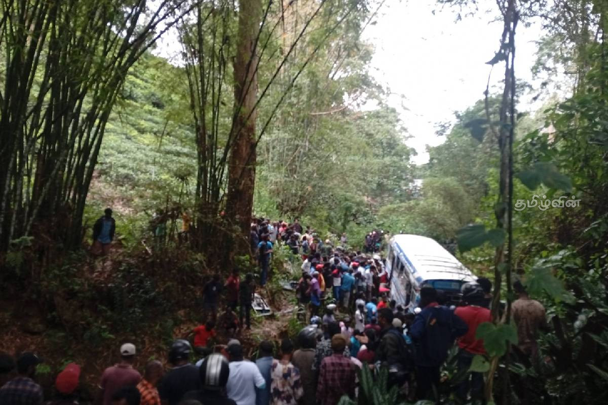 ஹட்டனில் பேருந்து கவிழ்ந்து கோர விபத்து! ஒருவர் பலி என தகவல்.. பலர் கவலைக்கிடம் | Many Injured In Diagama Bus Accident