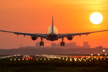 வான்பகுதியை மூடிய பாகிஸ்தான்; பயணிகள் விமானங்களும் பறக்க தடை