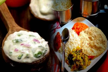 மதிய உணவில் பாதியாக ஏன் தயிர் சாதம் சாப்பிடணும்.. இனி இத தெரிஞ்சிட்டு சாப்பிடுங்க!