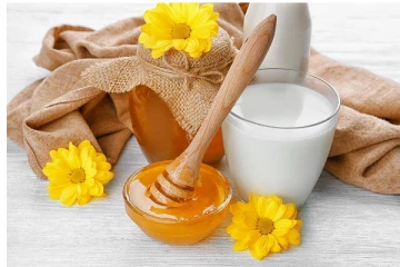 தினமும் பாலில் தேன் கலந்து சாப்பிட்டால் என்ன நடக்கும்?