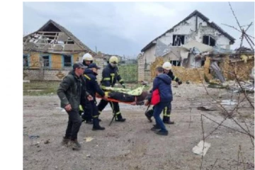 உக்ரைனில் ரஸ்ய தாக்குதல்களால் தொடர்ந்தும் பலியாகும் பொதுமக்கள். கட்டிடங்களில் தீப்பரவல்!(காணொளி)