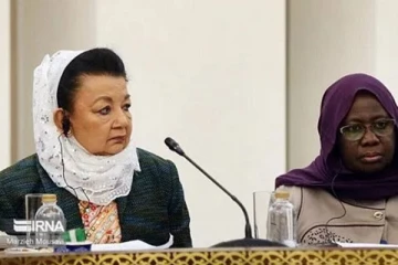 ලොව බලපෑම් සහගතම කාන්තාවන් අතරට හිටපු අගමැති ආර්‍යා ශිරන්තිත් එක්වෙයි..?