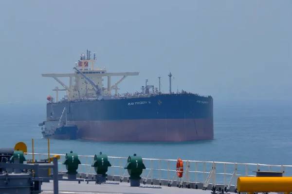 அமெரிக்காவிடம் சிக்காமல் இருக்க... மீண்டும் வெனிசுலா திரும்பிய மிகப்பெரிய எண்ணெய் கப்பல் | Supertanker Returns To Venezuela