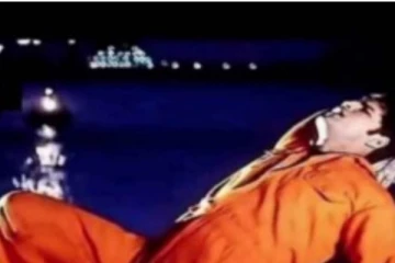 “காதல் வந்தால் சொல்லி அனுப்பு; பெட்ரோல் இருந்தால் வருகிறேன்” : வைரமுத்துவினையும் விட்டு வைக்காத பெட்ரோல் டீசல் விலை!