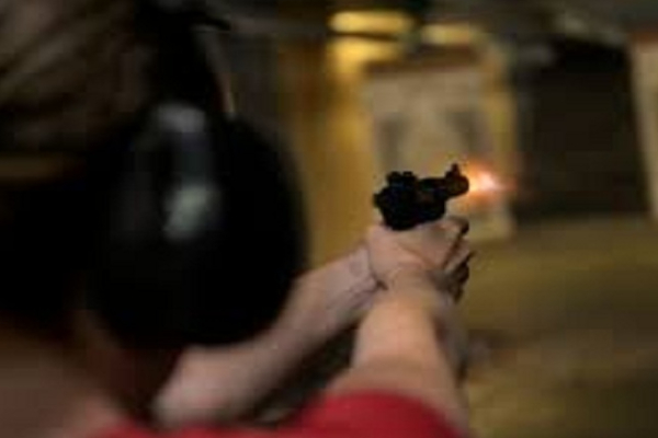 உணவக உரிமையாளர் மீது துப்பாக்கிச்சூடு | Restaurant Owner Shot In Gunfire Attack