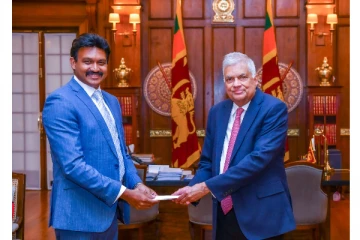 காசா குழந்தைகள் நிதியத்துக்கு கிழக்கு மாகாண ஆளுநர் நிதி வழங்கி வைப்பு!