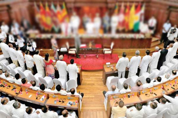 புதிய பிரதமர் ஒருவரை நியமிக்க ஆதரவு கோரும் பொதுஜன முன்னணி | Support The Appointment Of A New Prime Minister