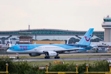 பிரித்தானியாவில் வாழும் ஆசையில் விமான சக்கரத்துக்குள் அமர்ந்து பயணித்த வெளிநாட்டவருக்கு நேர்ந்த பரிதாபம்...