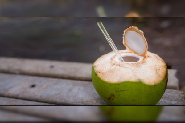 இளநீரில் இத்தனை பயன்களா...! | Tender Coconut Water Benefits