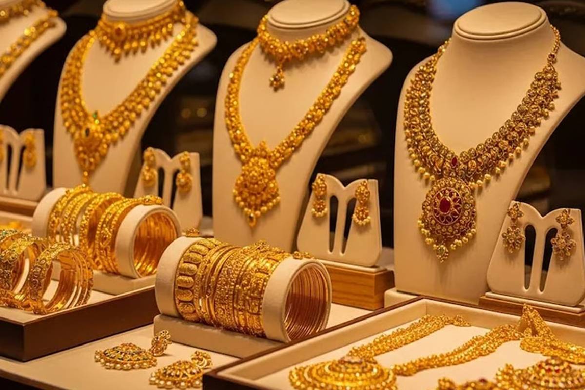 Gold Rate Today: ஆடிப்பெருக்கு நாளில் நகை வாங்குவோருக்கு அதிர்ச்சி - தங்கம் விலை மீண்டும் ஏற்றம் | Today Aug 3 2026 Gold And Silver Price In Chennai