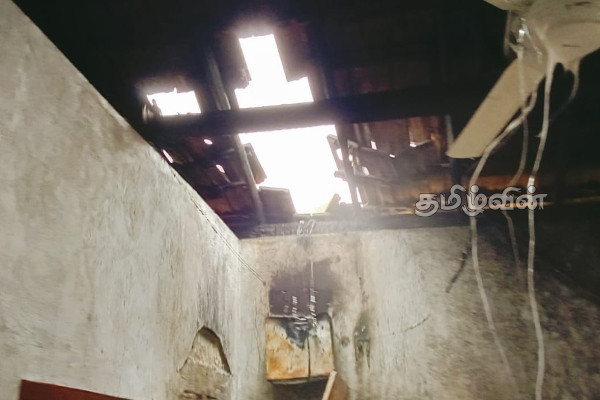 யாழ். முகமாலையில் விசமிகளால் வீடு சொத்துக்கள் நாசம் | House And Property Damage In Mukhamala Jaffna