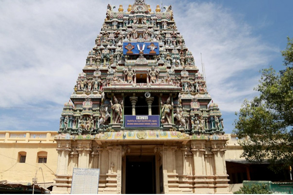 கூடல் அழகர்: மதுரையின் பாரம்பரியத்தைப் பேசும் பெருமாள் கோயில் | Koodal Azhagar Temple