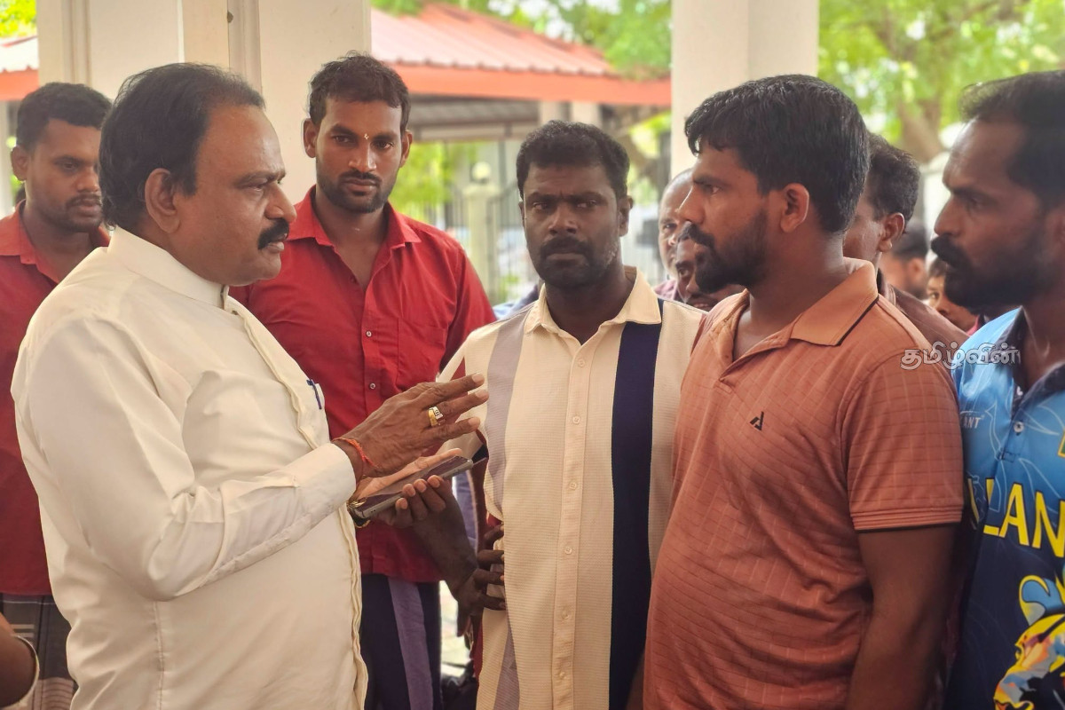 மயிலத்தமடு - மாதவனை பகுதியில் பண்ணையாளர் சோமசுந்தரம் கடத்தல் சம்பவம் | Mayilathamadu Madhavanai Pannaiyalar Kidnap மயிலத்தமடு - மாதவனை பகுதியில் பண்ணையாளர் சோமசுந்தரம் கடத்தல் சம்பவம் | Mayilathamadu Madhavanai Pannaiyalar Kidnap