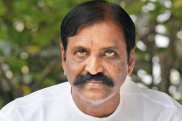 பெருமைப் படுத்துங்கள், பிரதம2ரே! வைரமுத்து ட்விட்