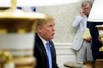 இந்தியாவிற்கு ஆதரவளித்த முன்னாள் ஆலோசகருக்கு ; ட்ரம்ப் செய்த செயல்