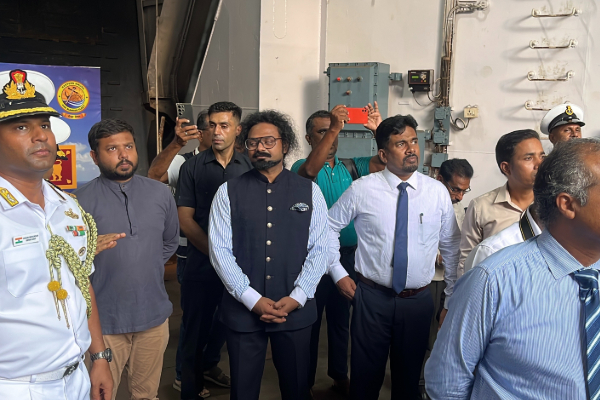 தூத்துக்குடி துறைமுகத்தில் இருந்து நாட்டை வந்தடைந்த நிவாரண பொருட்கள் | Tamil Nadu Sends Emergency Relief To Flood Hit Sl தூத்துக்குடி துறைமுகத்தில் இருந்து நாட்டை வந்தடைந்த நிவாரண பொருட்கள் | Tamil Nadu Sends Emergency Relief To Flood Hit Sl