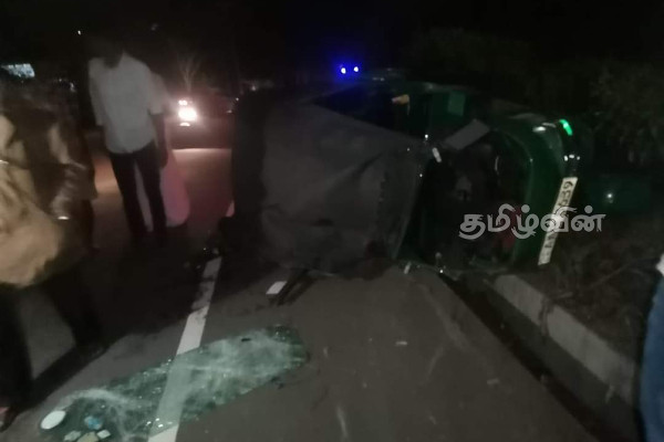 நானுஓயாவில் முச்சக்கரவண்டி விபத்தில் மூவர் படுகாயம் (photo) | Three Killed In Tricycle Accident In Nanuyoya