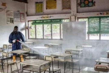 இலங்கையில் பரபரப்பு - அவசரமாக வைத்தியசாலையில் அனுமதிக்கப்பட்ட மாணவர்கள்