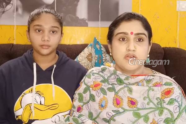 தனது 20வது பிறந்தநாளை கோலாகலமாக கொண்டாடிய பிக்பாஸ் புகழ் ஜோவிகா... போட்டோஸ் இதோ | Bigg Boss Fame Jovika Birthday Celebration
