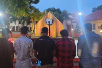 யாழ். பல்கலை மாவீரர் நினைவு தூபியில் ஏற்றப்பட்ட ஈகை சுடர்