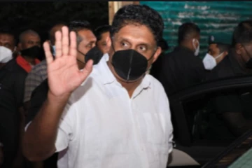 எதிர்க்கட்சித் தலைவரின் செயற்பாட்டில் அதிருப்தி! கோபத்திலுள்ள கட்சி உறுப்பினர்கள்