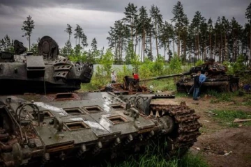 ரஷ்யாவிடம் பிடிப்பட்ட மூன்று பிரித்தானியர்களுக்கு மரண தண்டனை!