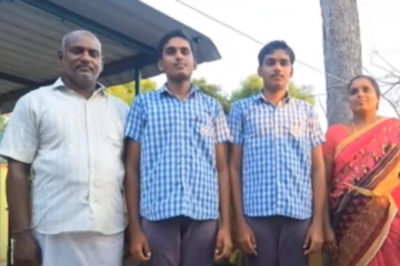 ரெட்டை கதிரே! மார்க்கும் இரட்டை தான் - +2 பொதுத்தேர்வில் ஒரே மார்க் எடுத்த இரட்டையர்கள்!!