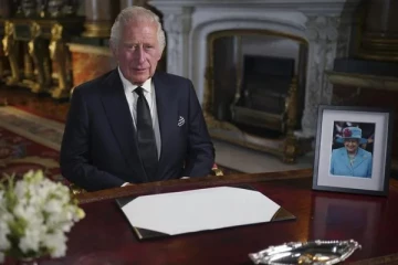 மன்னராட்சி வேண்டாம்... முடிசூட்டுவிழாவின்போது லண்டனில் கூடி எதிர்ப்பை தெரிவிக்க 1,600 பேர் திட்டம்