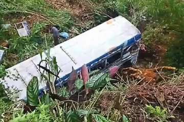 දික්ඔයදීත් බිහිසුණු අනතුරක් - 20 කට තුවාල