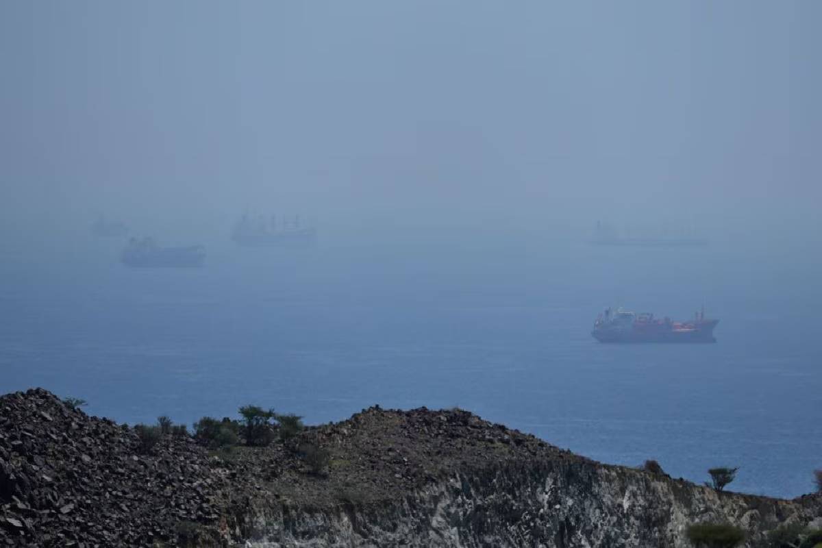 நீங்கள்தான் அனுமதி அளித்தீர்கள்.! ஹோர்முஸ் நீரிணையில் துப்பாக்கிச் சூடு - இந்திய கப்பலில் இருந்து வந்த அவசர ஒலி | Indian Ship During Hormuz Firing