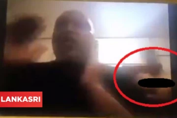 சக உறுப்பினர்களுடன் ஜூம் காலில் இருந்த தலைவர்; பின்னால் ஆடையின்று நுழைந்த மனைவி! பரபரப்பை ஏற்படுத்திய சம்பவம்