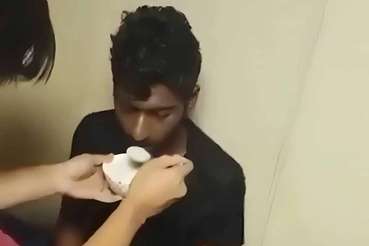 நடுக்கடலில் நிற்கும் கப்பலில் உயிரிழந்த தமிழக இளைஞர்! உடல் அழுகத்தொடங்கியது | Tamilian Nishant Dies On Ship நடுக்கடலில் நிற்கும் கப்பலில் உயிரிழந்த தமிழக இளைஞர்! உடல் அழுகத்தொடங்கியது | Tamilian Nishant Dies On Ship