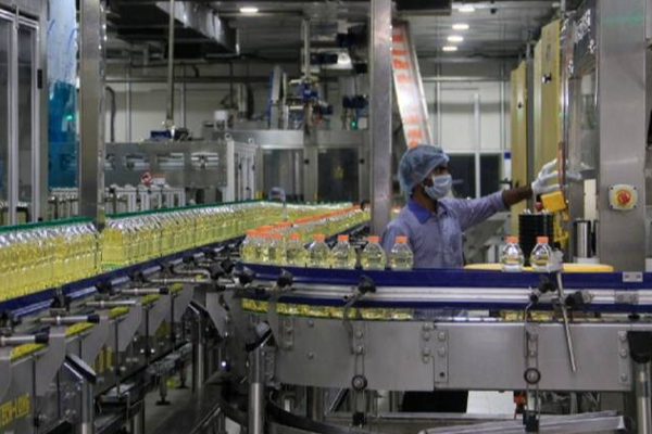 அதானி நிறுவனத்தில் திடீர் அதிரடி ரெய்டு - பரபரப்பு | Tax Department Raids Adani Wilmar Group