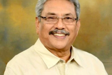 පාර්ලිමේන්තු විශේෂ රැස්වීම අතරතුර හිටපු ජනාධිපතිවරයාගේ අත්සනින් යුත් ඉල්ලා අස්වීමේ ලිපිය මාධ්ය වෙත මුදා හැරීය.. (PHOTO)