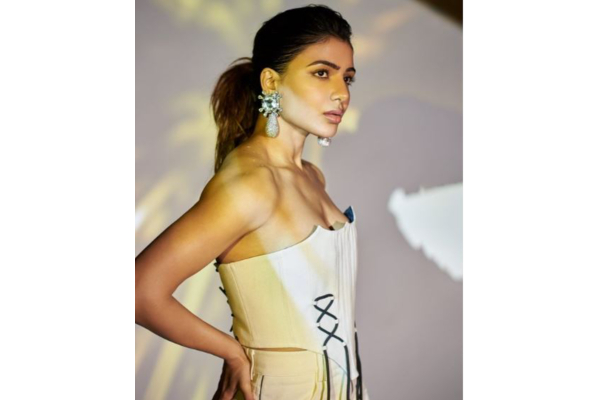 பாலிவுட் நடிகருக்காக செம ஒர்க்-அவுட் வீடியோ வெளியிட்ட நடிகை சமந்தா- யாருக்காக பாருங்க | Samantha Accepts Tiger Shroff Challenge