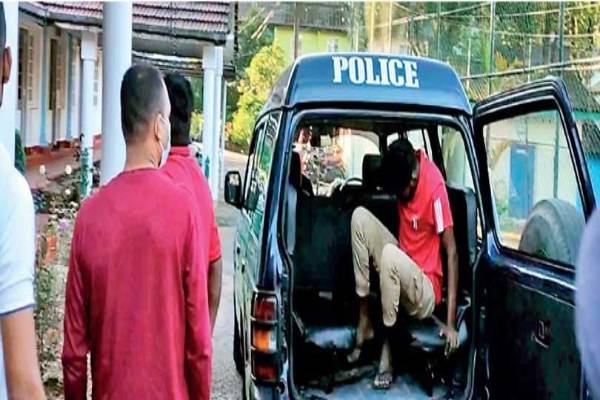 ஹட்டன் பகுதியில் தங்கிருந்த இந்தியப் பிரஜை கைது - ஐபிசி தமிழ்