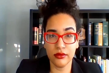 முதல்வர் டக் போர்ட்டின் பிரச்சாரத்திற்குள் புகுந்த மர்ம பெண் கைது