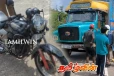 லொறியுடன் மோட்டார் சைக்கிள் மோதி விபத்து: ஒருவர் படுகாயம்