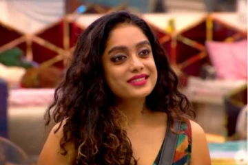 பிக்பாஸ் பிரபலத்துடன் ஊர் சுற்றும் அபிராமி! எப்போ கல்யாணம் என கேட்ட ரசிகர்கள்