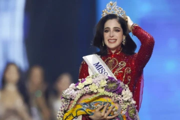 மிஸ் யுனிவர்ஸ் ; அழகி பட்டத்தை வென்ற மெக்சிக்கோவின் பாத்திமா போஷ்