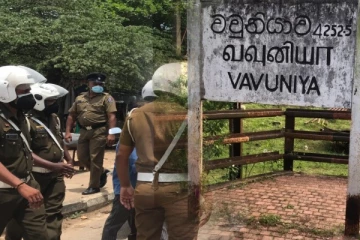 பிரபல பாடசாலையில் மாணவனை சரமாரியாக தாக்கிய ஆசிரியர் மீது முறைப்பாடு