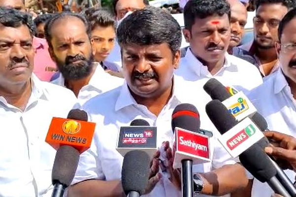 புதுக்கோட்டை தேர் விபத்து; உரிய விசாரணை நடத்த வேண்டும் - முன்னாள் அமைச்சர் விஜயபாஸ்கர் - தமிழ்நாடு