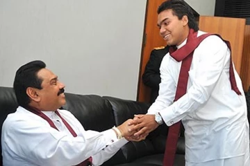 பதவி விலகுமாறு மகிந்தவிற்கு கடும் அழுத்தம்! - நாமல் விடுத்துள்ள எச்சரிக்கை (பத்திரிக்கை கண்ணோட்டம்)