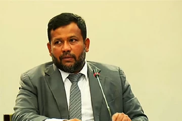ரிசாட்டை பின்தொடரும் மர்ம நபர்! நீதிமன்றினுள்ளும் பிரவேசம்