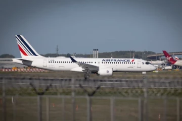 One in, one out திட்டத்தை செயல்படுத்த திணறும் பிரித்தானியா: புலம்பெயர்ந்தோர் இல்லாமலே பிரான்ஸ் செல்லும் விமானங்கள்